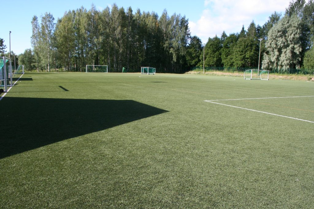 Ratapuiston pallokenttä